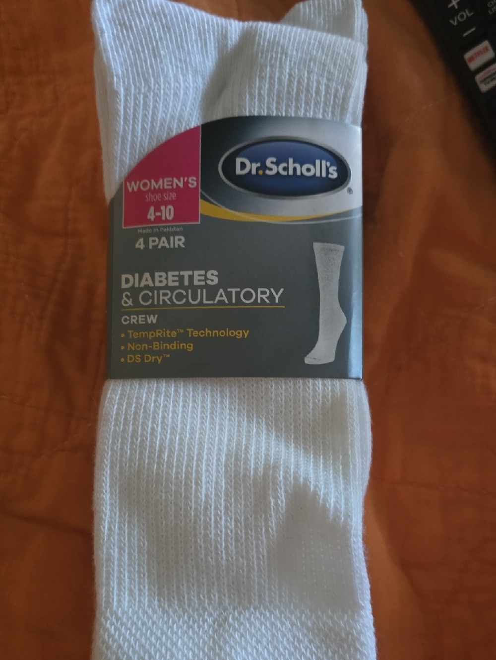 Dr. Scholl's White Crew Socks - Women's Pack